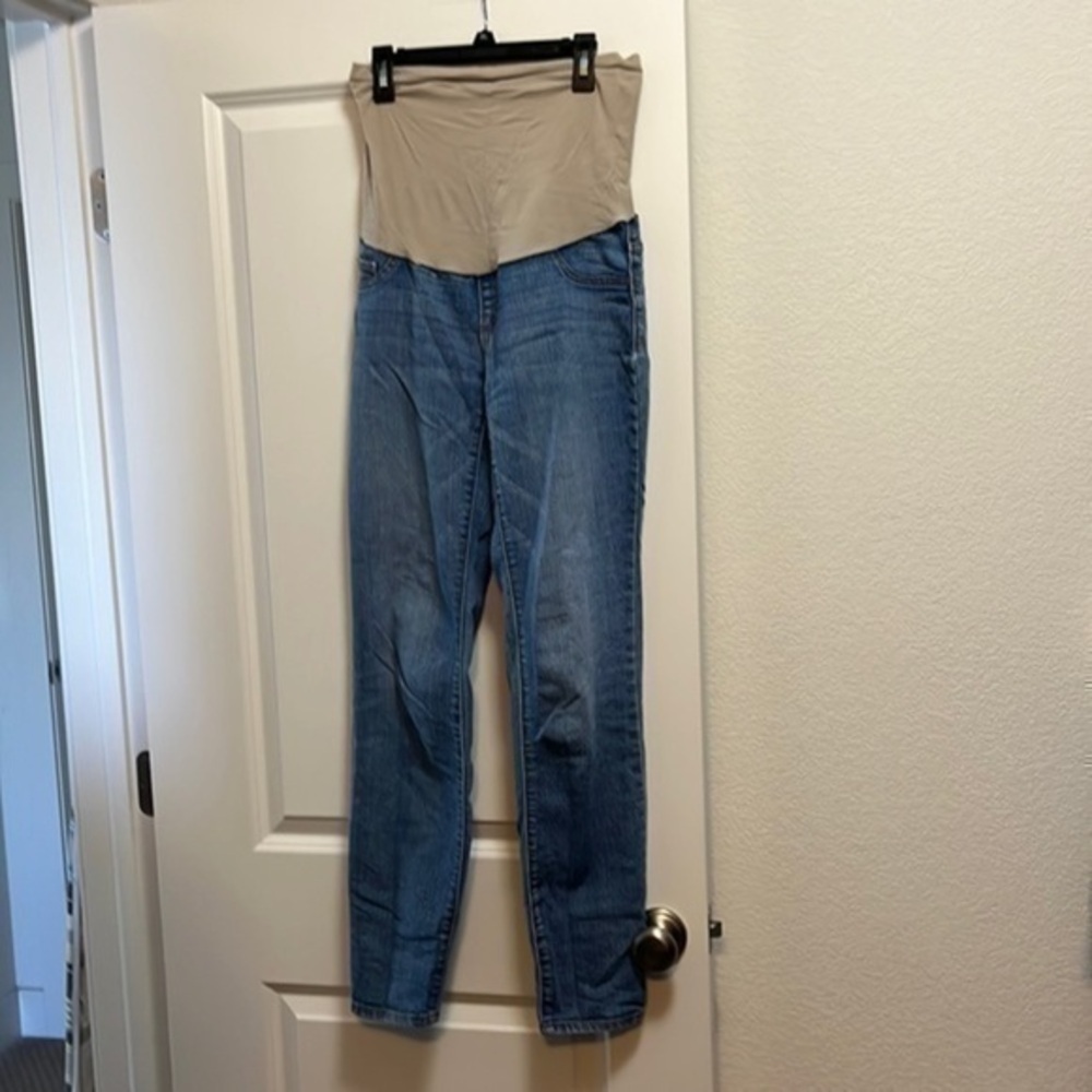 Indigo Blue Maternity Women’s blue jeans, size small long.